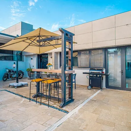 Вилла Cimentepe Deluxe 1 - With Heated Pool & Close To Yalikavak Marina Бодрум