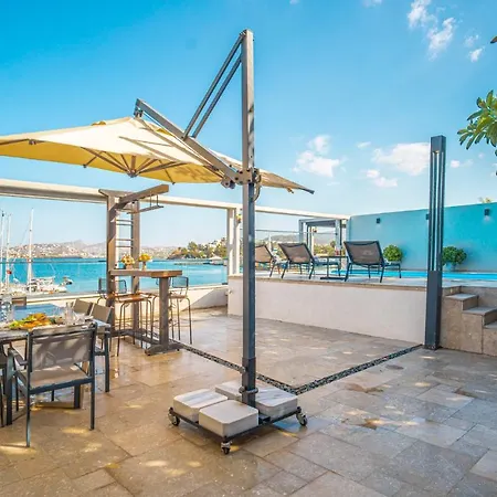 Cimentepe Deluxe 1 - With Heated Pool & Close To Yalikavak Marina *