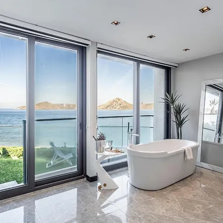 Cimentepe Deluxe 1 - With Heated Pool & Close To Yalikavak Marina Villa Bodrum