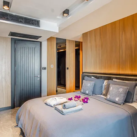 Villa Cimentepe Deluxe 1 - With Heated Pool & Close To Yalikavak Marina *