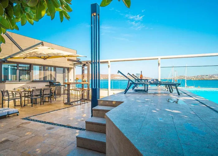 Cimentepe Deluxe 1 - With Heated Pool & Close To Yalikavak Marina *