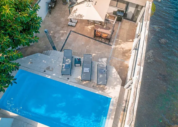 Cimentepe Deluxe 1 - With Heated Pool & Close To Yalikavak Marina